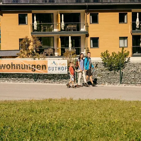 Guthof Apartman *