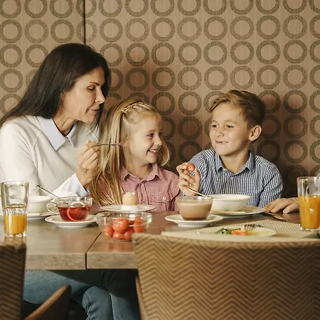 Guthof * شاتوالد